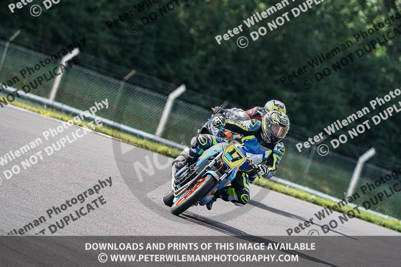 donington no limits trackday;donington park photographs;donington trackday photographs;no limits trackdays;peter wileman photography;trackday digital images;trackday photos